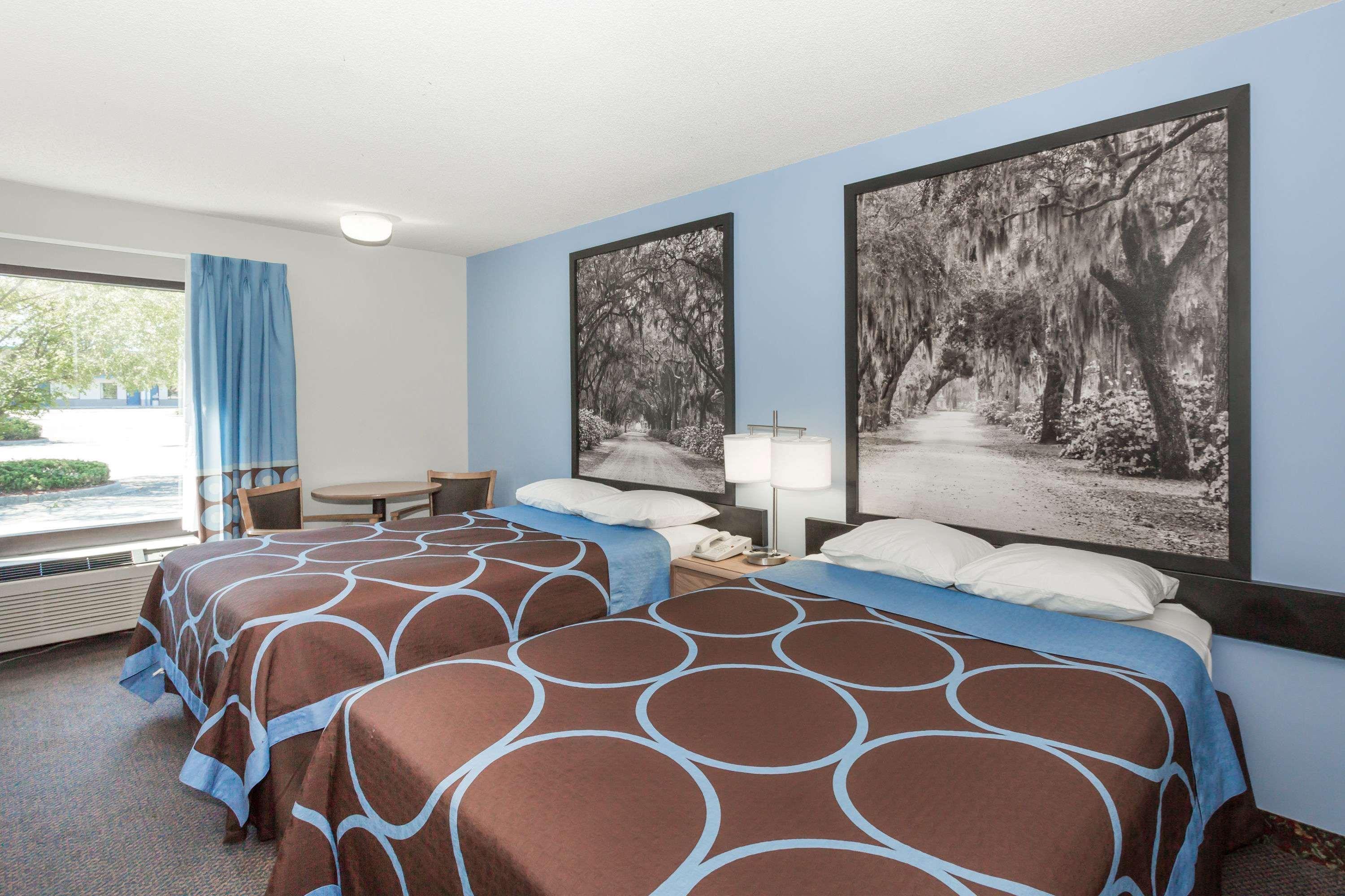 מלון Super 8 By Wyndham Valdosta Ga I-75 מראה חיצוני תמונה